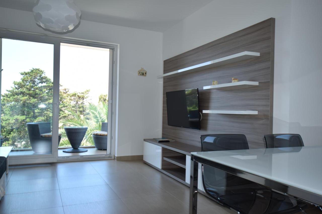 Apartments Lofiel Novalja Extérieur photo