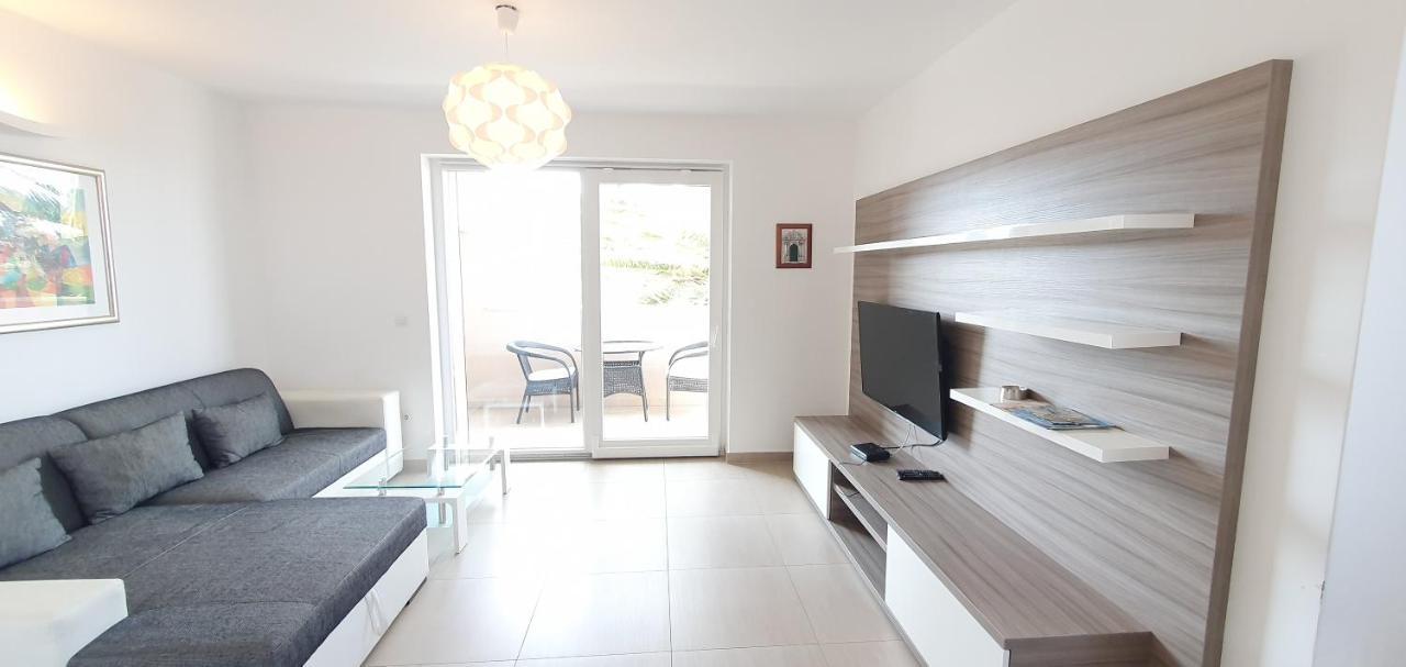 Apartments Lofiel Novalja Extérieur photo